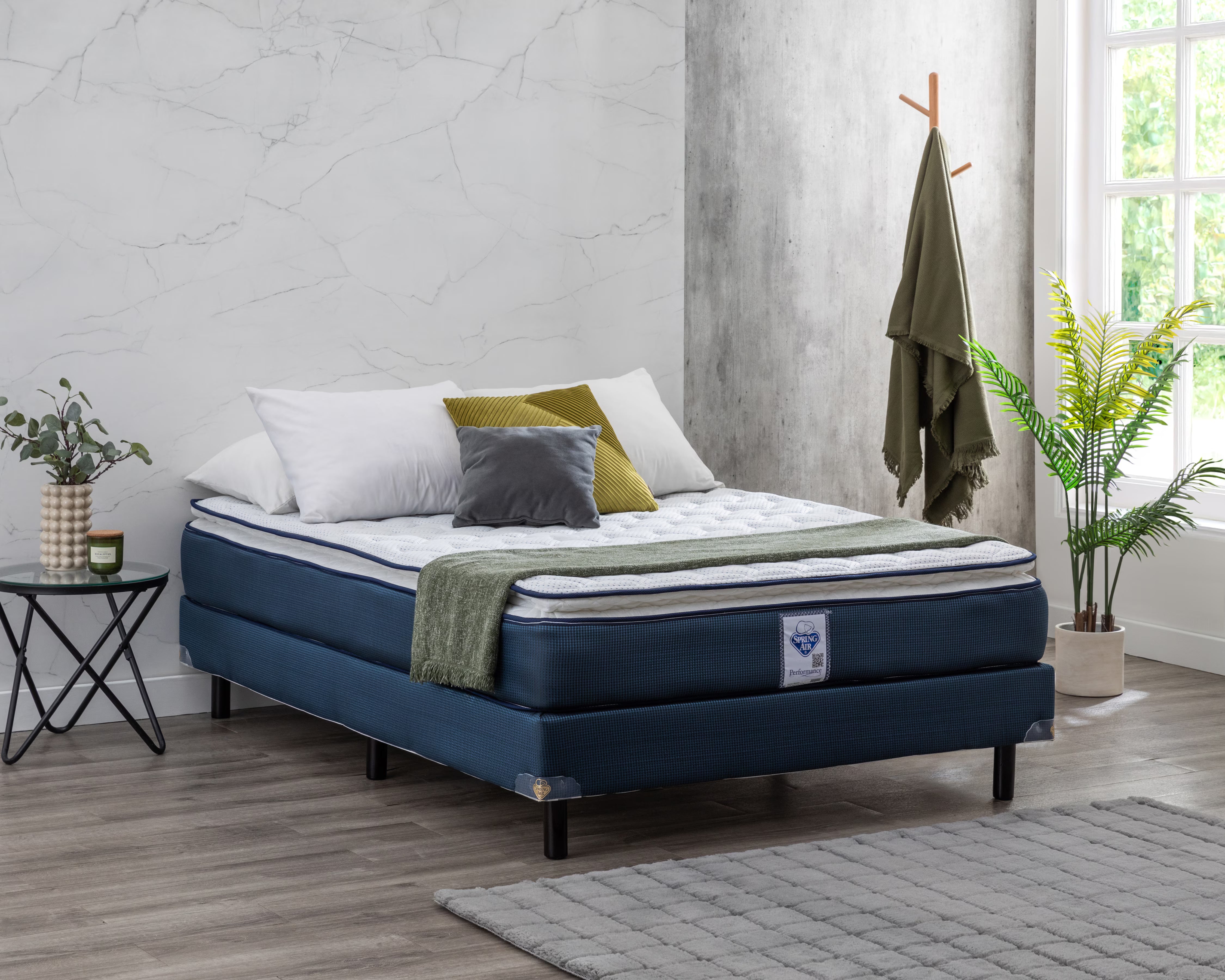 JUEGO EDITION COLCHÓN + BOX DE REGALO QUEEN ZISE 1.50