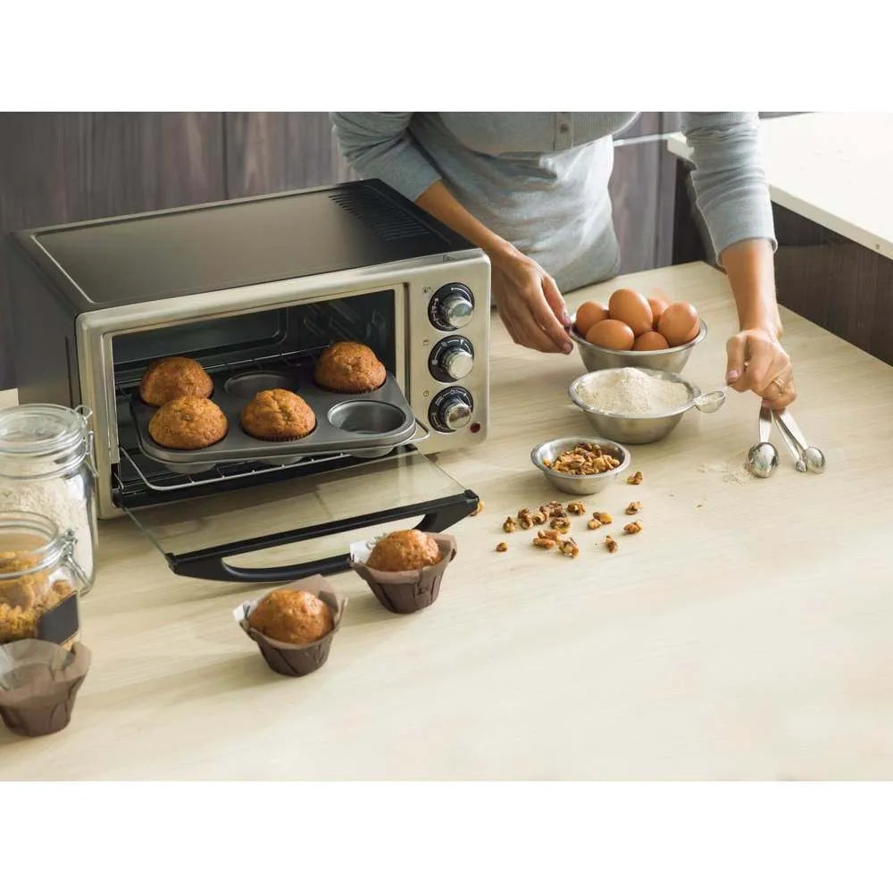 Horno tostador Oster® 15 litros TSSTTV15LTB